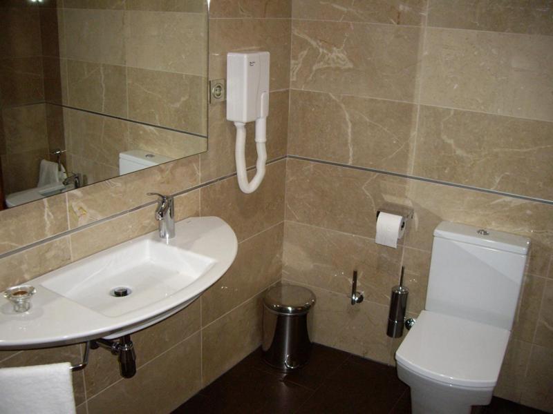 Hotel San Sebastian Hospederia Сьеса Номер фото